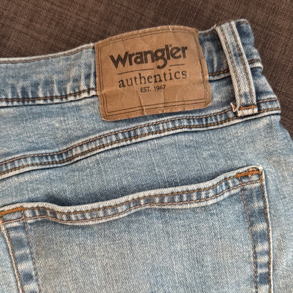 Men’s Wrangler Jean 32x30 - Picture 5 of 6